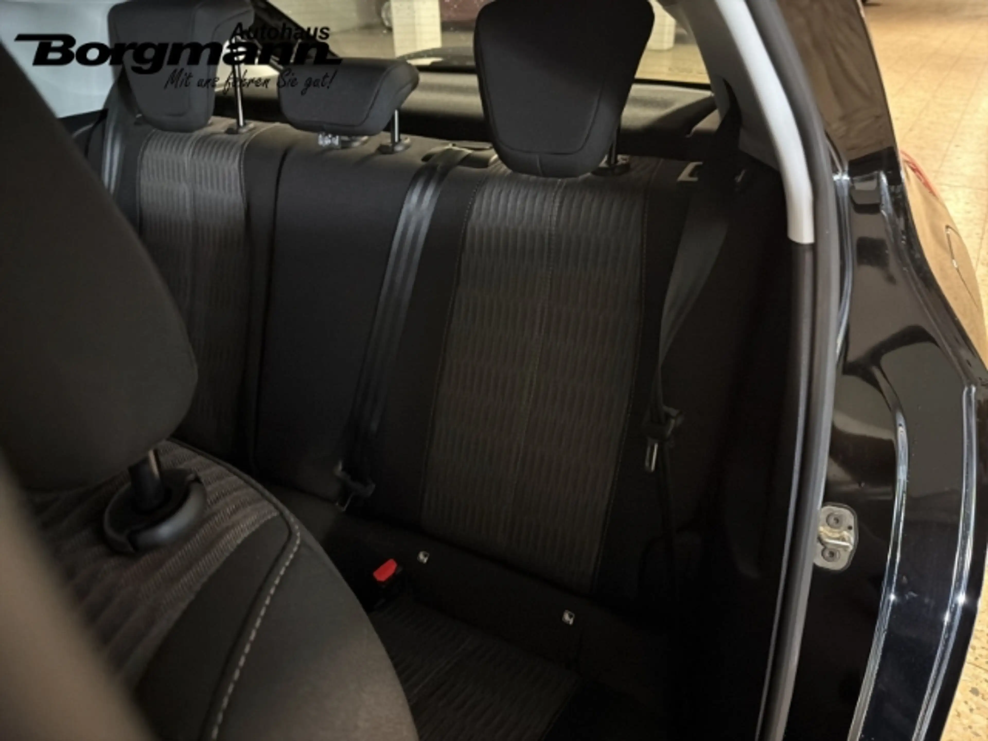 Opel Corsa-e Edition Apple Carplay - Rückfahrkamera - SHZ — photo 8
