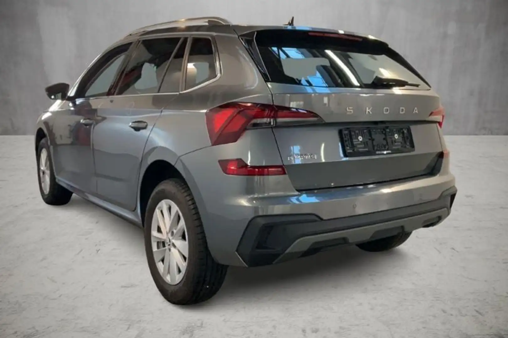 Skoda Kamiq 1.0TSI DSG Selection Gris - 2