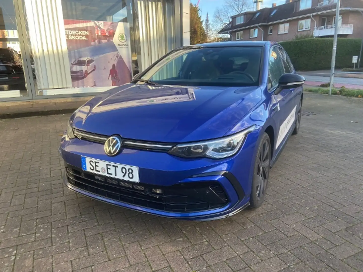 Volkswagen Golf VIII R-Line 2,0 l TSI-DSG NAVI PANO LED RFK Blauw - 2