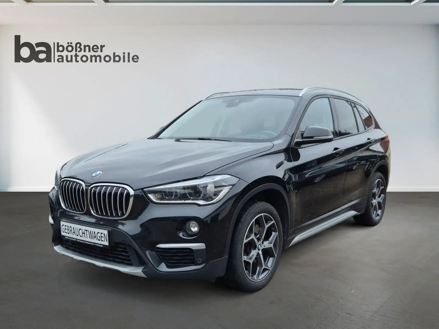BMW X1 xDrive 25d xLine LED/DA+/HUD/AHK/HiFi/R-Kam Noir - 1