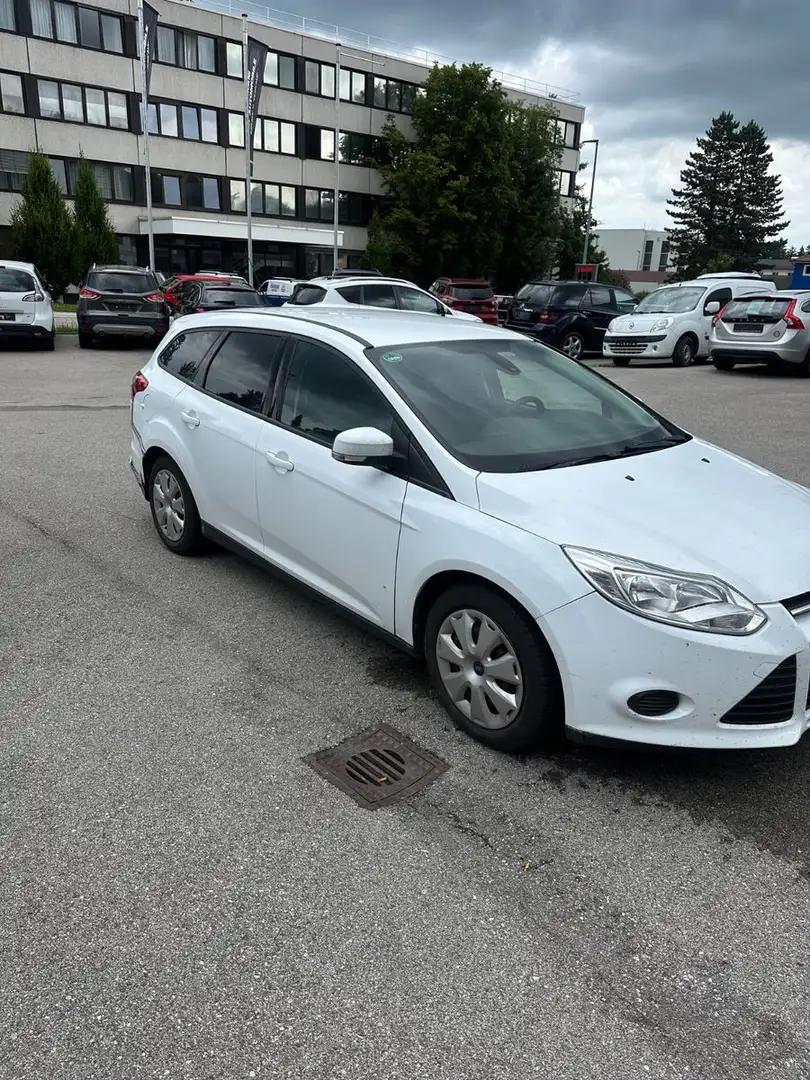 Ford Focus Turnier Trend Weiß - 2