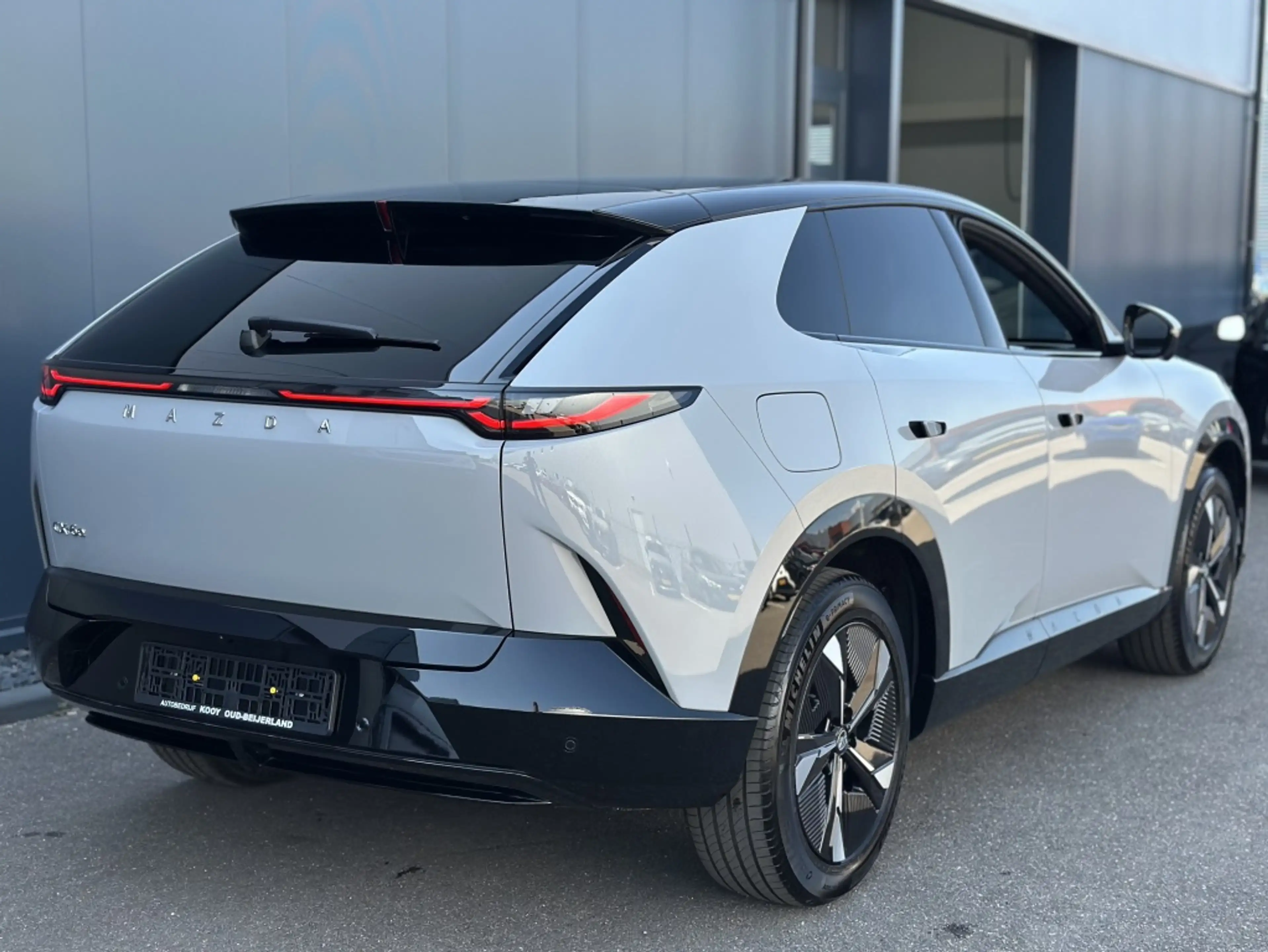 Mazda CX-6e Takumi Business Edition 78kWh / Gratis trekhaak t. — photo 2