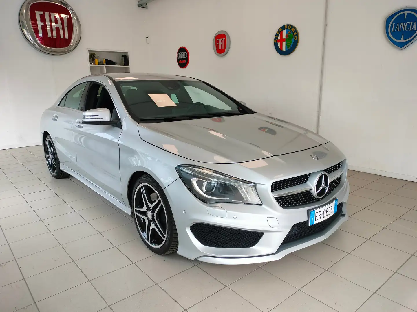 Mercedes-Benz CLA 220 AMG 170cv CAMBIO AUTOMATICO***UNIPROPRIETARIO*** Silber - 1
