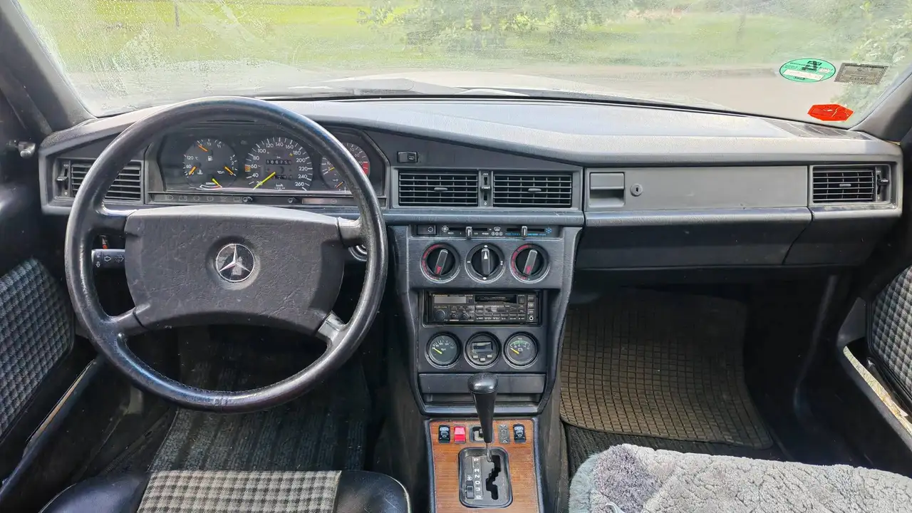 Mercedes-Benz 190 2.5 16V, foto 5
