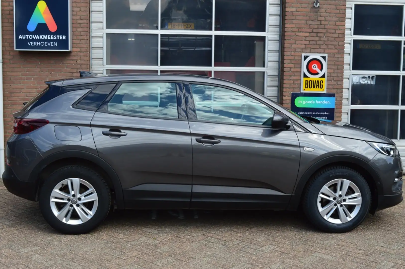 Opel Grandland X XOpel Grandland - 1.2 T 1.2 Turbo Elegance Grijs - 1