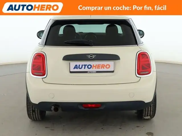 Mini Hatch view 5