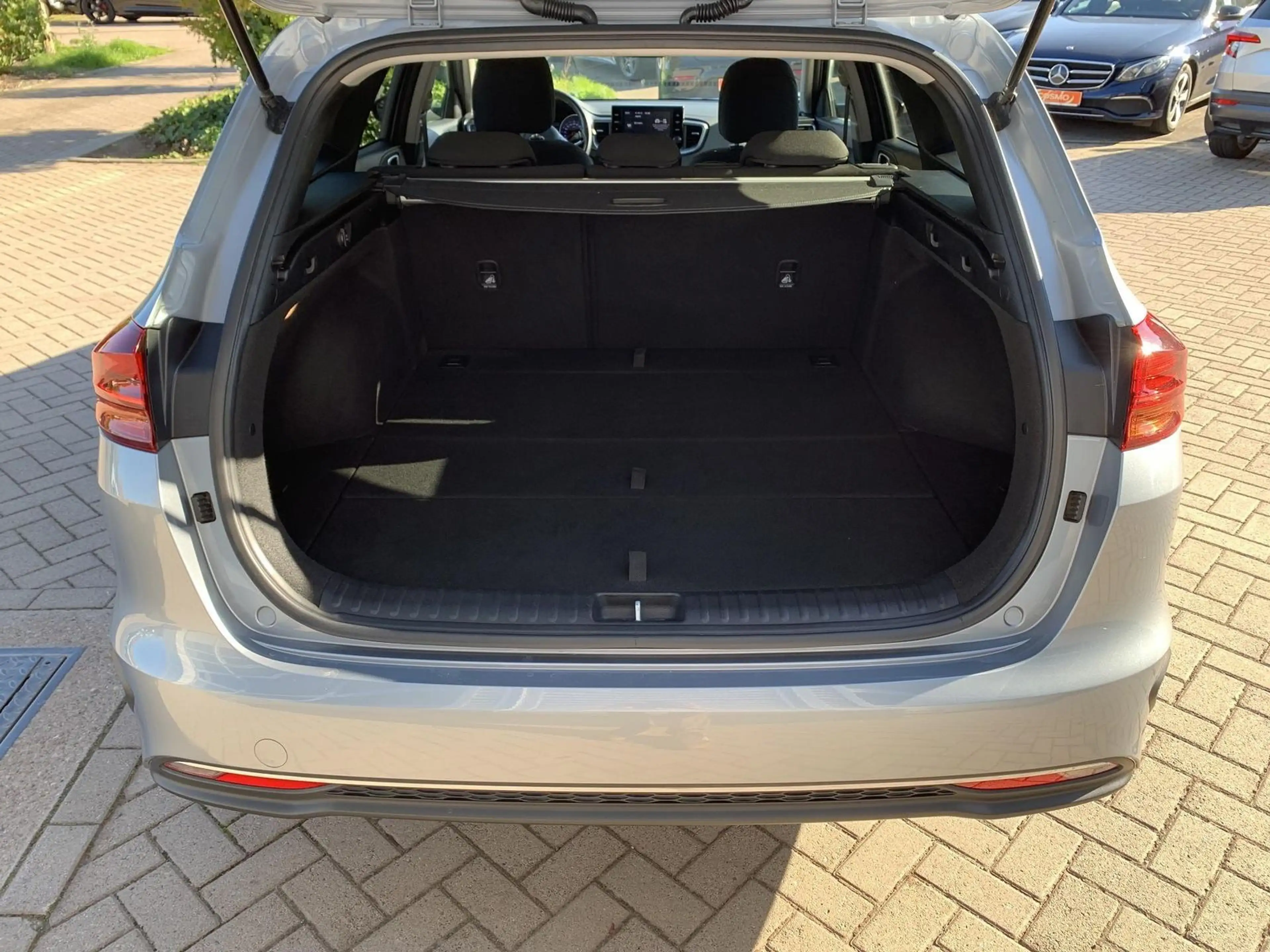 Kia Ceed SW / cee'd SW Ceed Sportswagon 1.5T-GDI DCT Kamera+Sitzhzg — photo 6