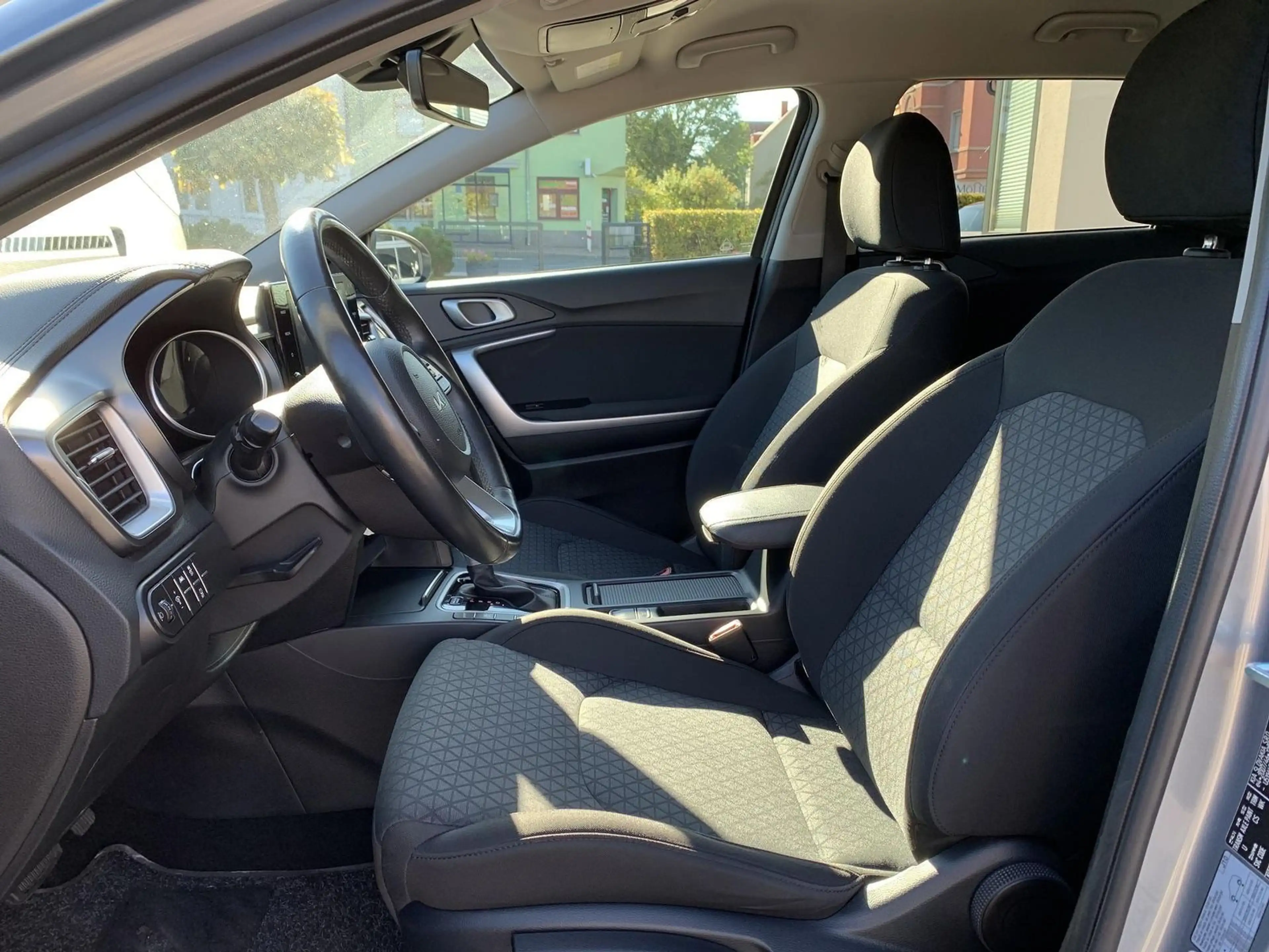 Kia Ceed SW / cee'd SW Ceed Sportswagon 1.5T-GDI DCT Kamera+Sitzhzg — photo 9