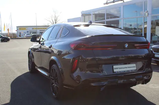 BMW X6 M view 5