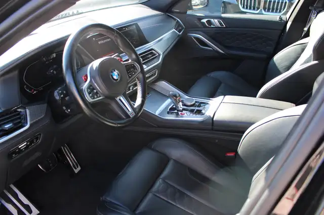 BMW X6 M view 7