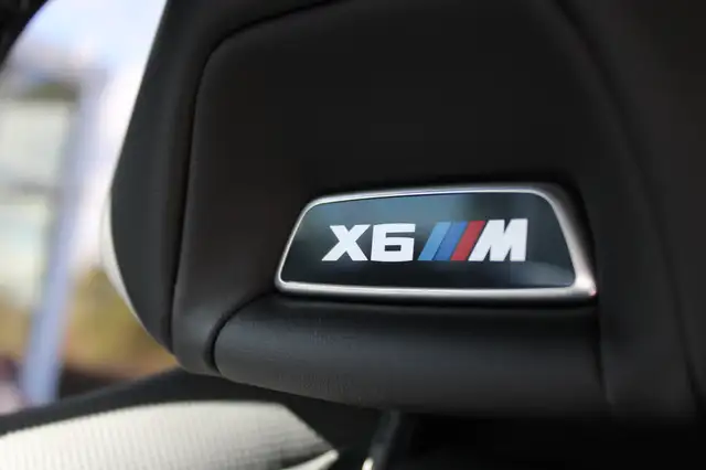 BMW X6 M view 14