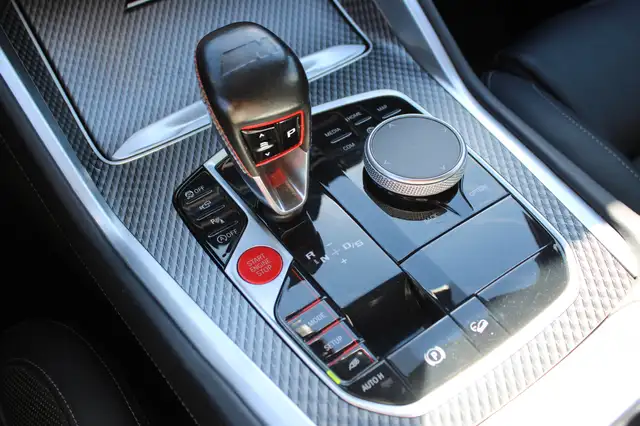 BMW X6 M view 9