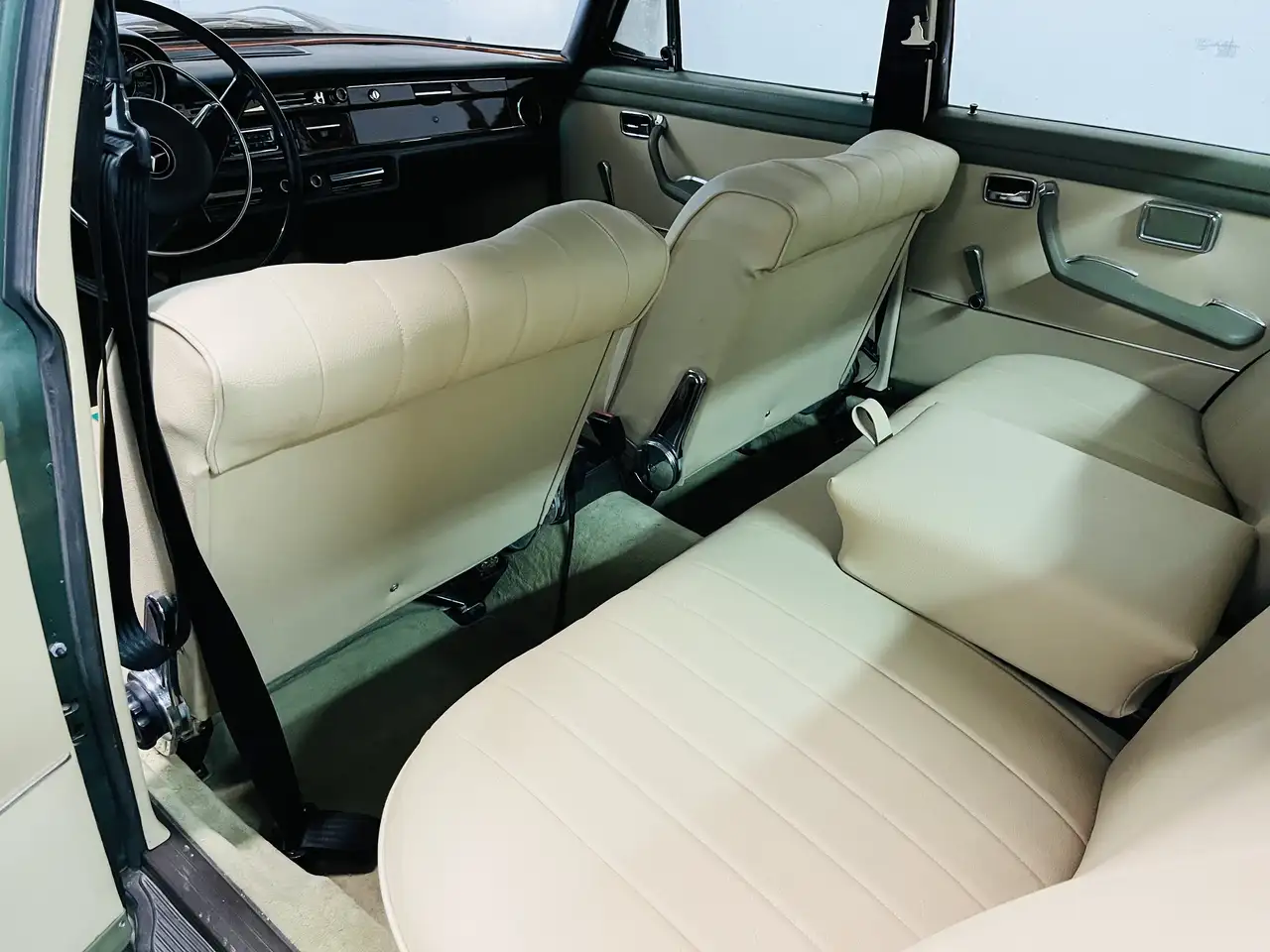 Mercedes-Benz 280 3.5 V8 W108, foto 8