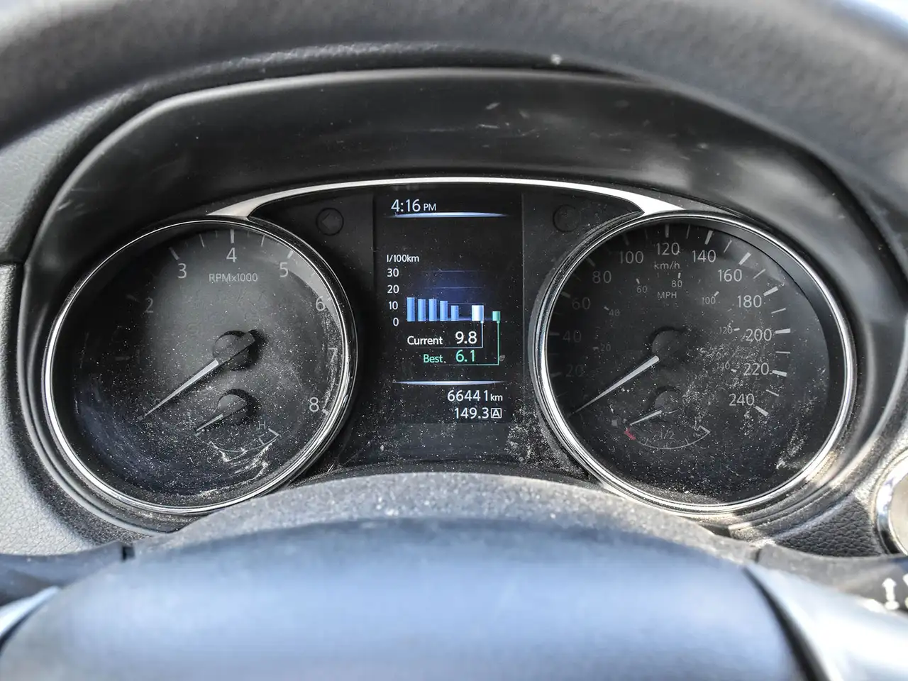 Nissan Rogue снимка Nissan Rogue