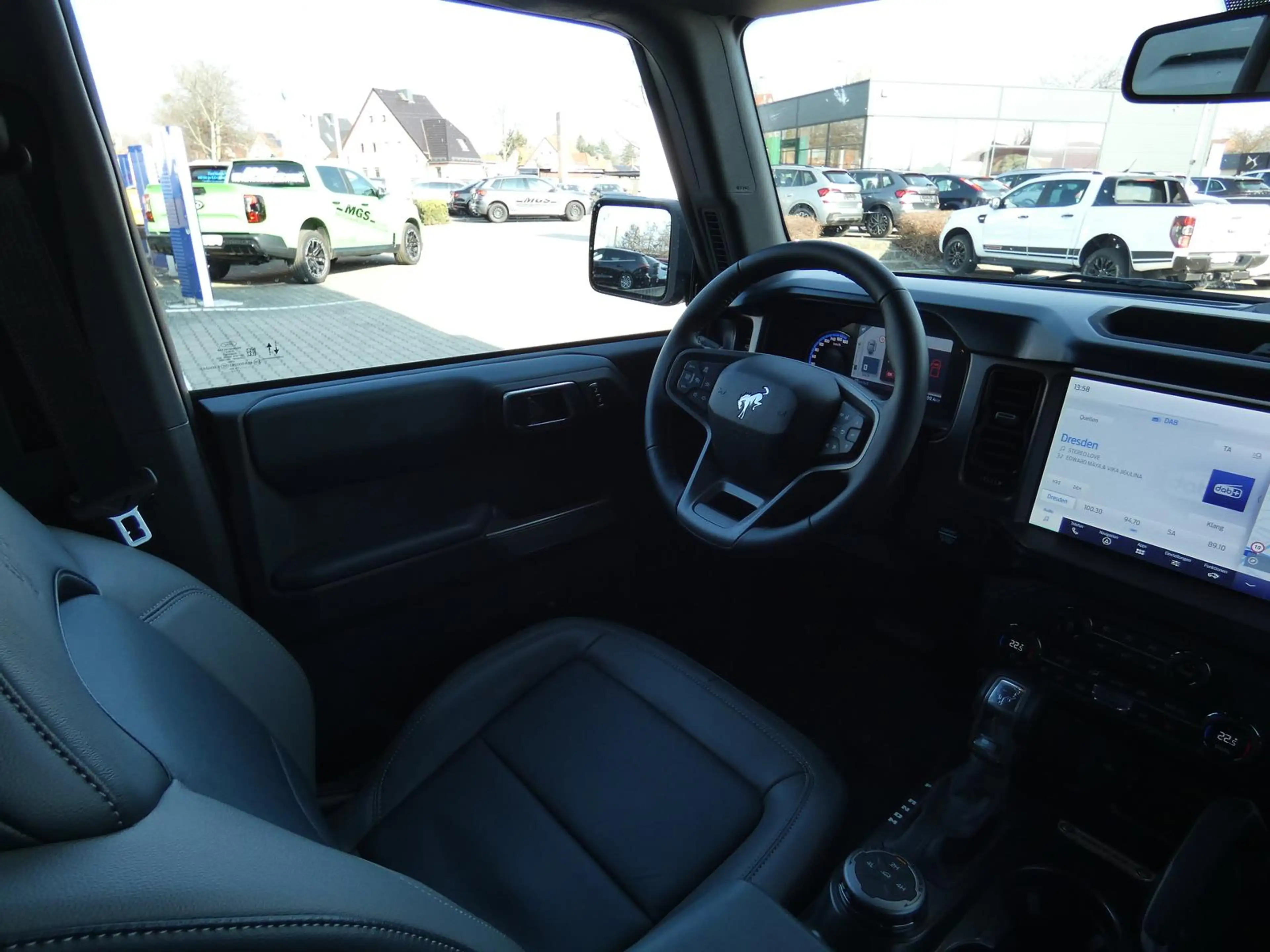 Ford Bronco V6 2.7L Outer Banks 4x4 AUTOMATIK — photo 13