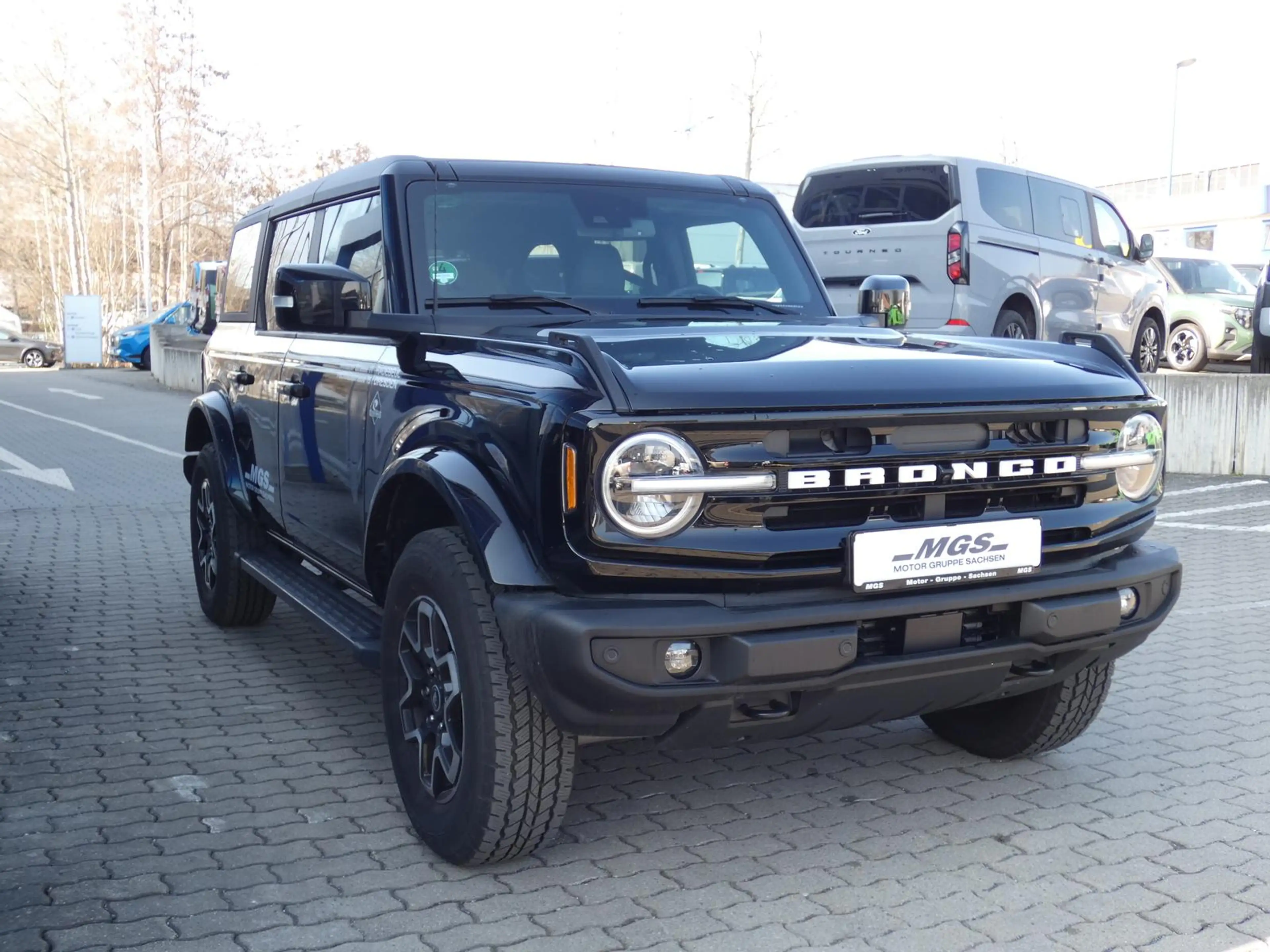 Ford Bronco V6 2.7L Outer Banks 4x4 AUTOMATIK — photo 5
