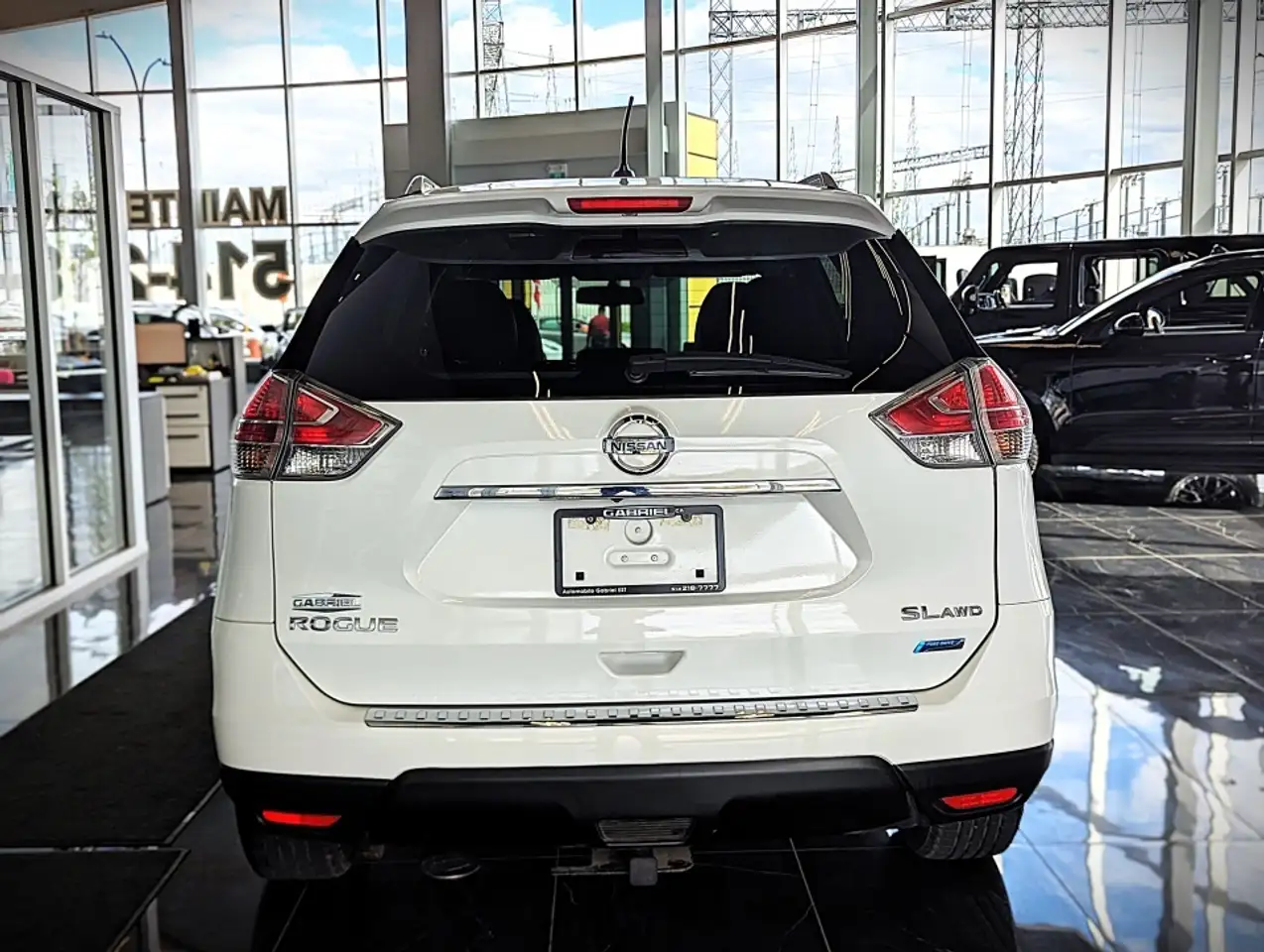 Nissan Rogue снимка Nissan Rogue