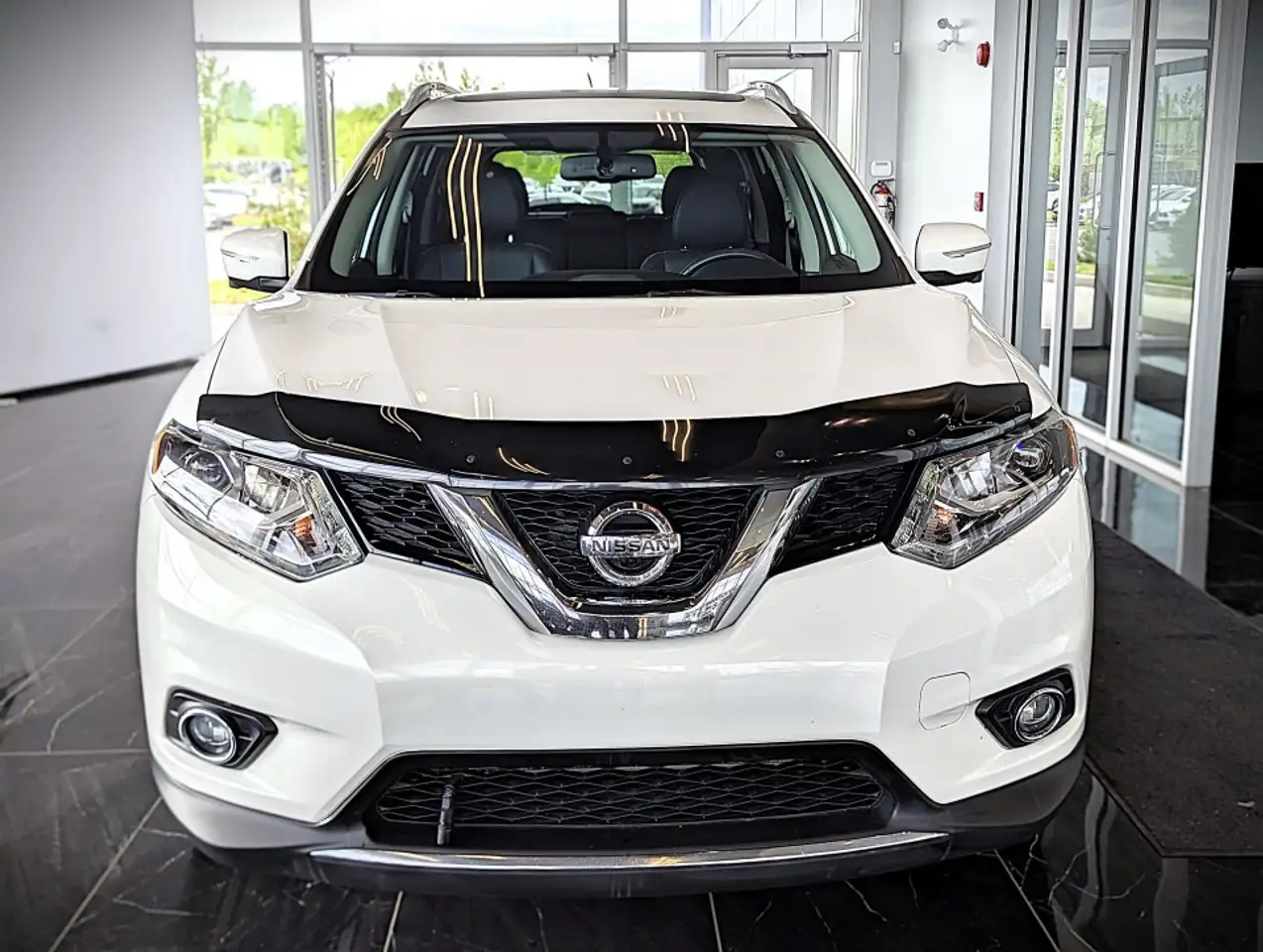 Nissan Rogue снимка Nissan Rogue