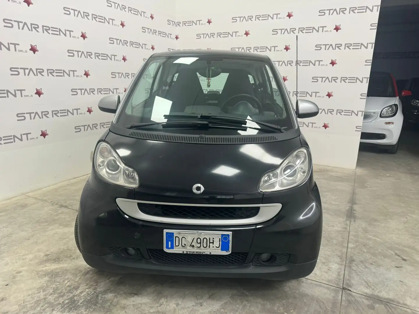 smart forTwo 1000 52 kW coupé passion crna - 2