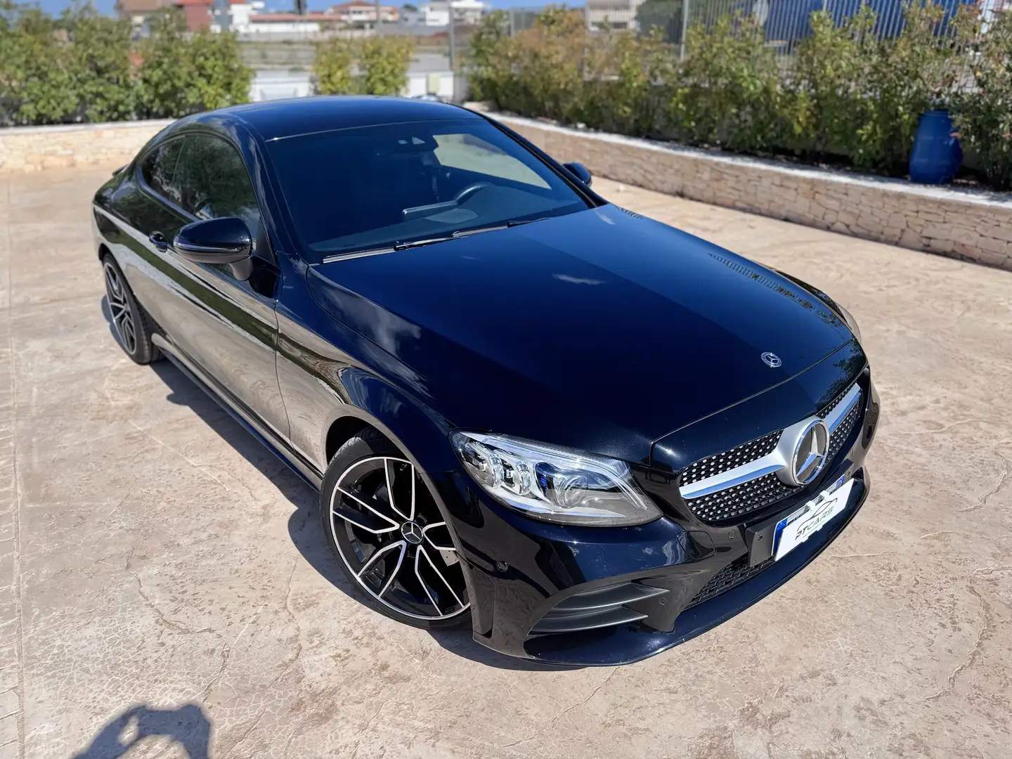 Mercedes-Benz C 220 Coupe 194cv Premium Plus auto AMG Zwart - 2