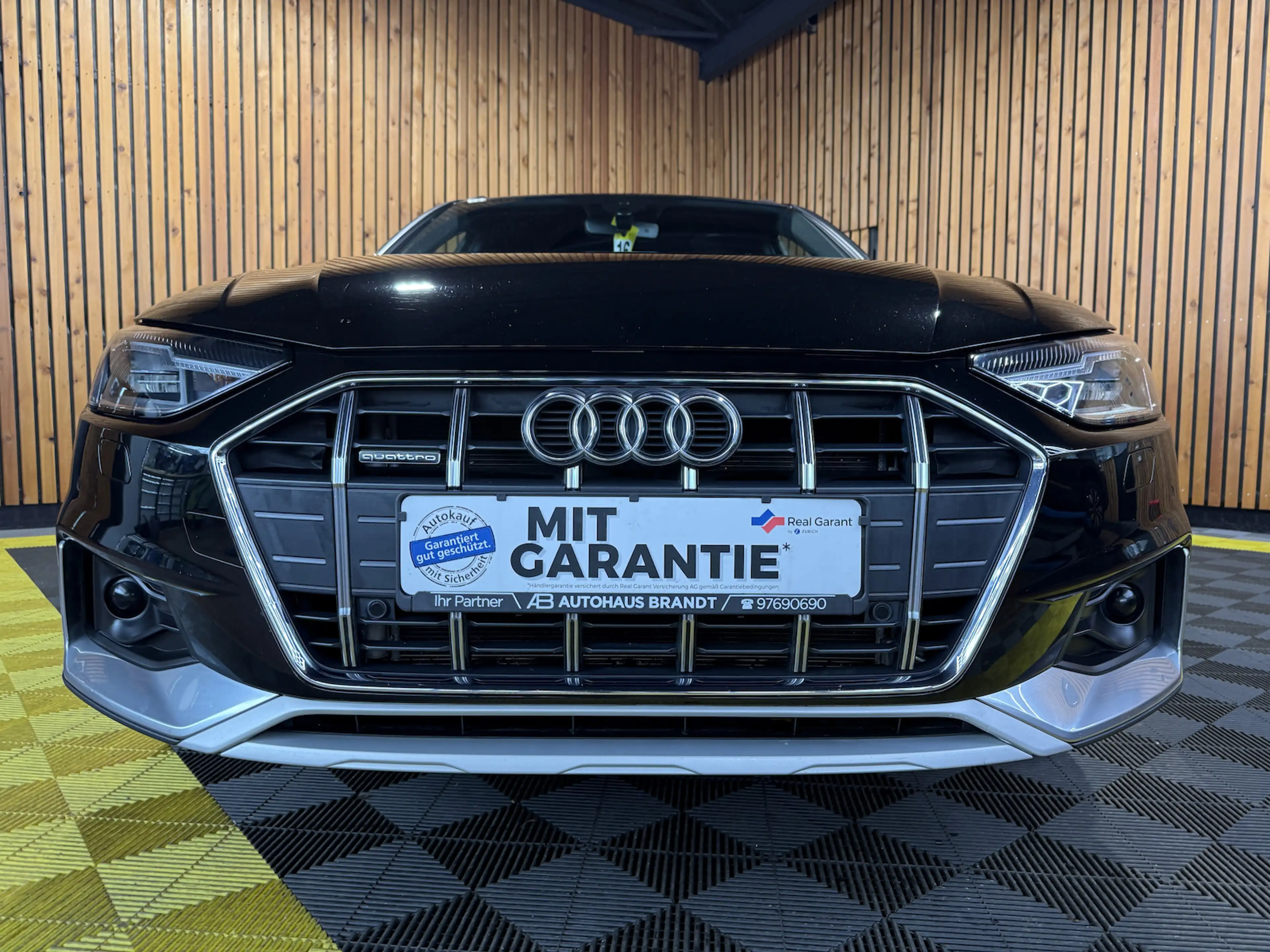 Audi A4 allroad 40TDI qu. Aut. Navi*LED*Leder*Kam*AHK — photo 2