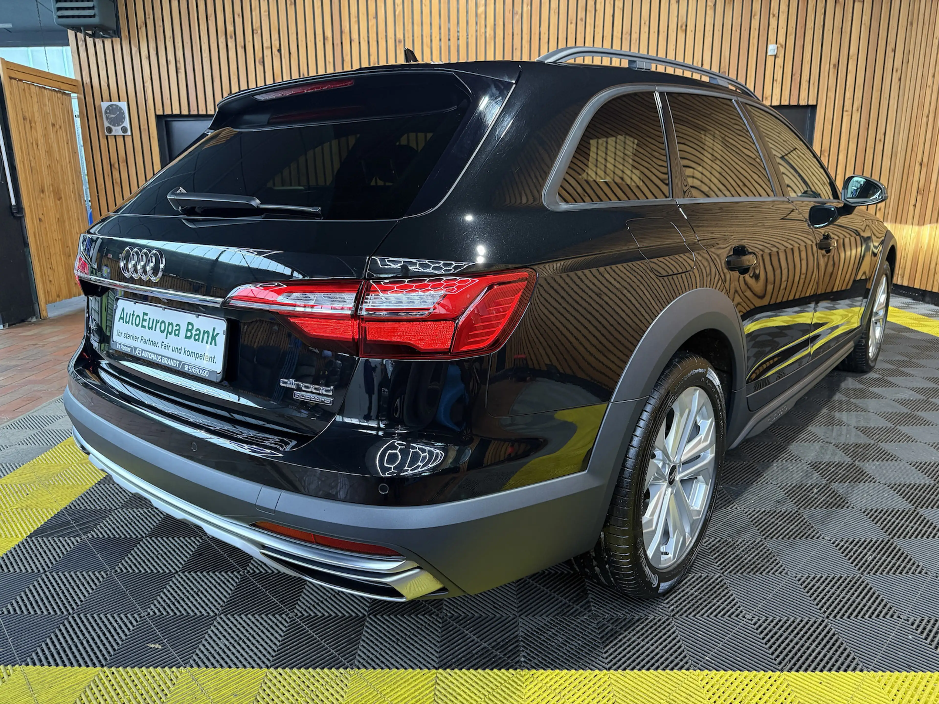 Audi A4 allroad 40TDI qu. Aut. Navi*LED*Leder*Kam*AHK — photo 7
