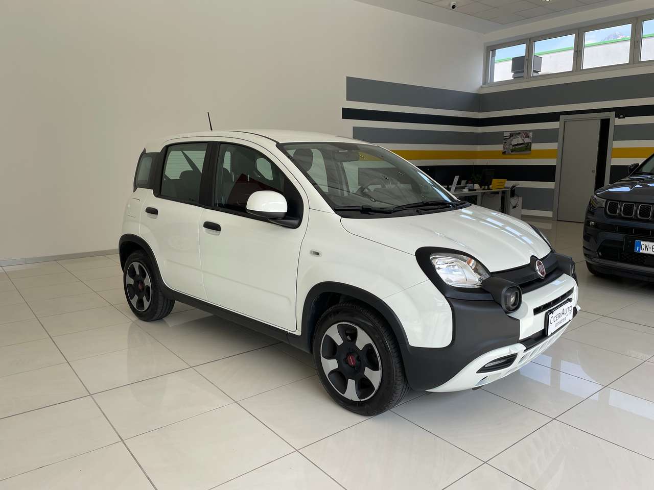 Fiat Panda Cross 1.0 firefly hybrid (Red)