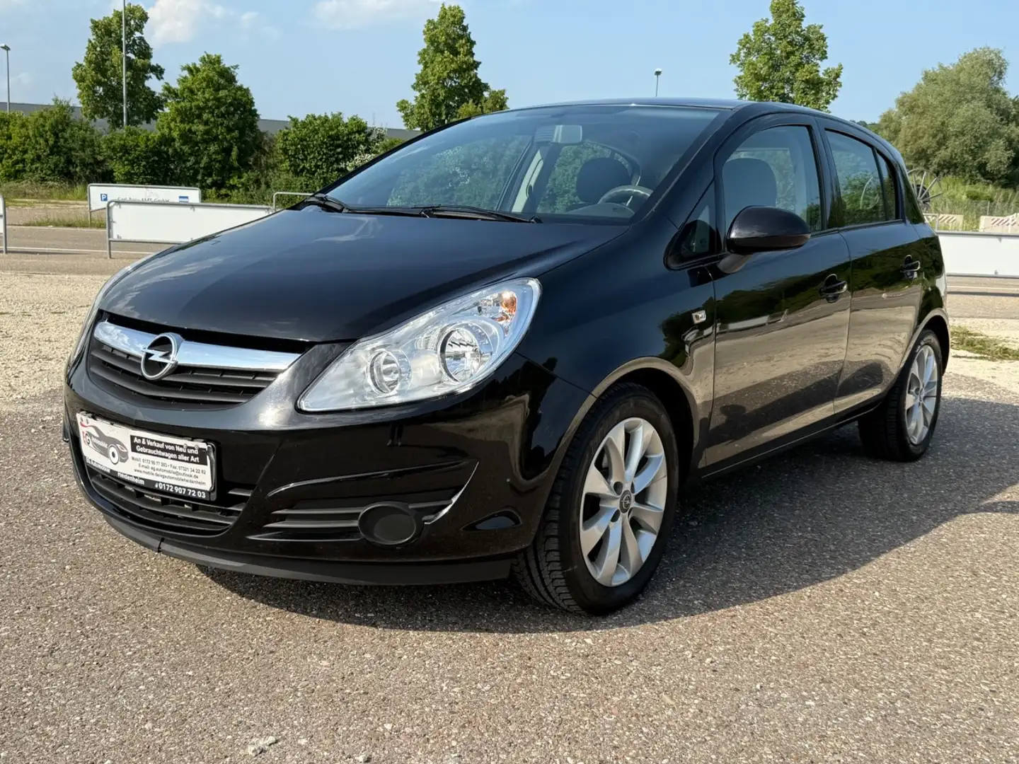 Opel Corsa D Edition 5-TRG.*1-Hand*Nur 78000km.*KLIMA Schwarz - 1