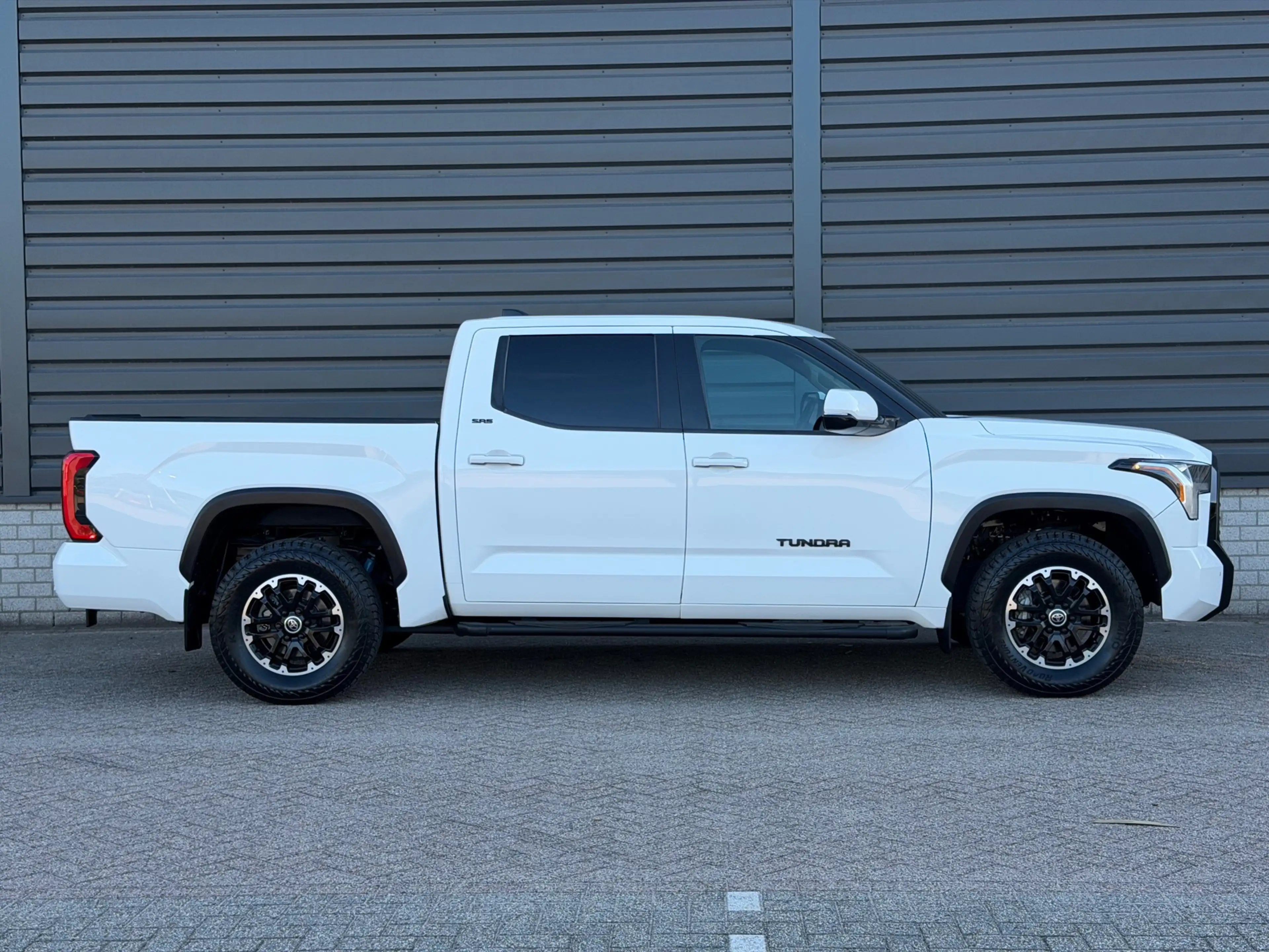 Toyota Tundra SR5 Offroad 3.5 V6 | crew Cab | Trekhaak | 32.000K — photo 5