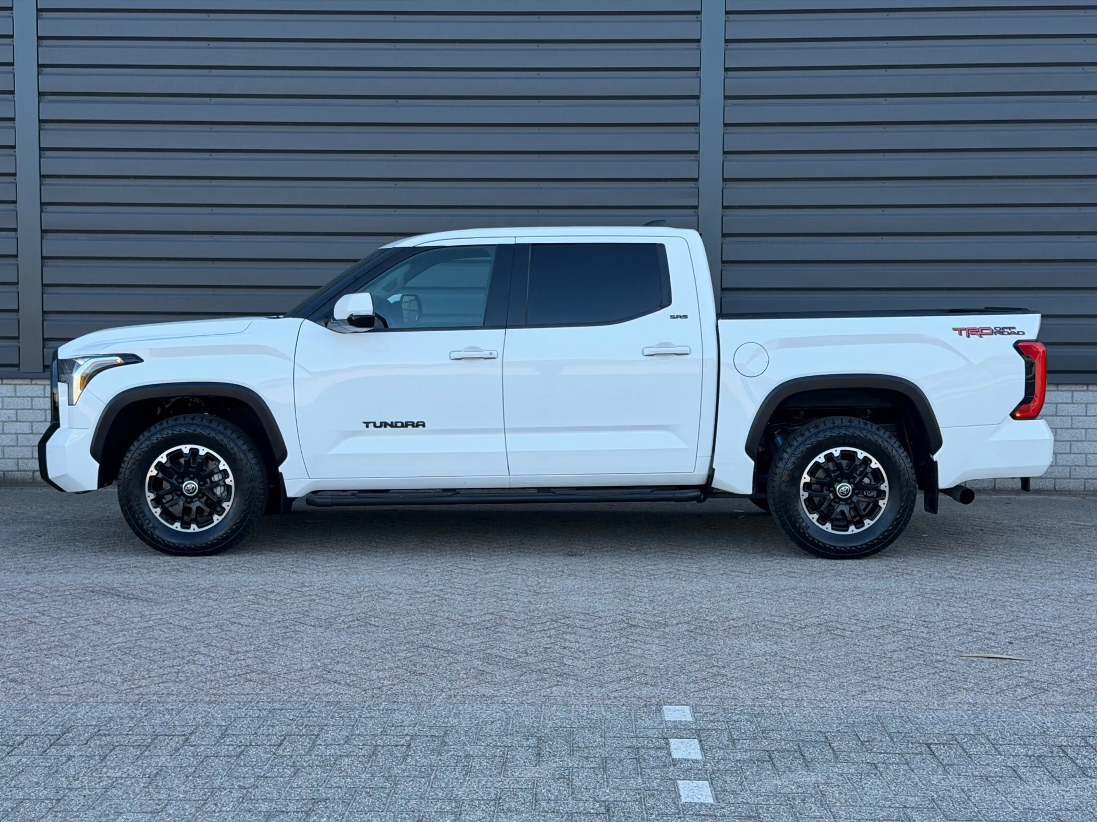 Toyota Tundra SR5 Offroad 3.5 V6 | crew Cab | Trekhaak | 32.000K — photo 11