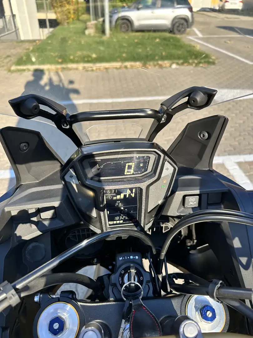 Honda CRF 1000 Africa Twin Fekete - 1