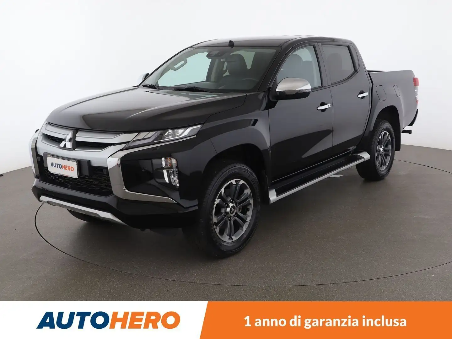 Mitsubishi L200 2.2 DI-D Diamand Doppelkabine 4WD Nero - 1