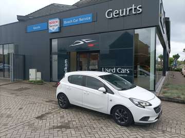 Corsa 1.2i Black edition Android/Apple carplay/navigatie