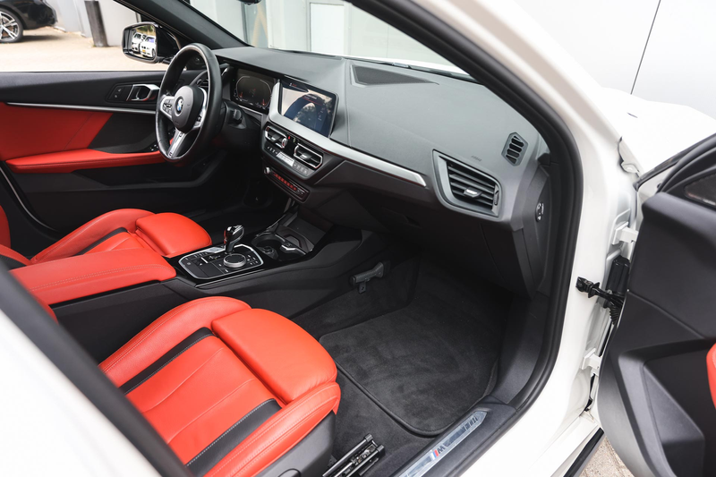 BMW 118 1 Serie 118i M Sport Automaat / Panoramadak / M Sp — photo 10
