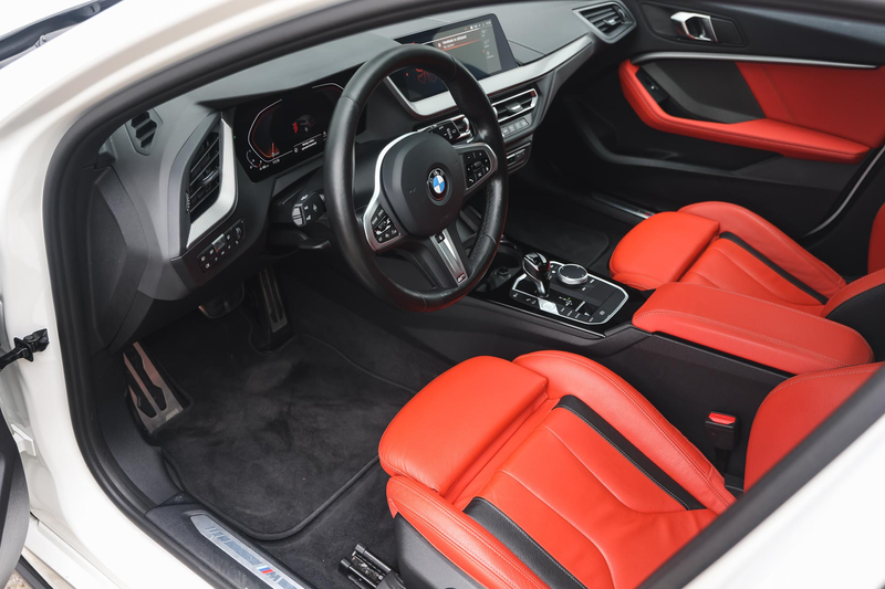 BMW 118 1 Serie 118i M Sport Automaat / Panoramadak / M Sp — photo 3