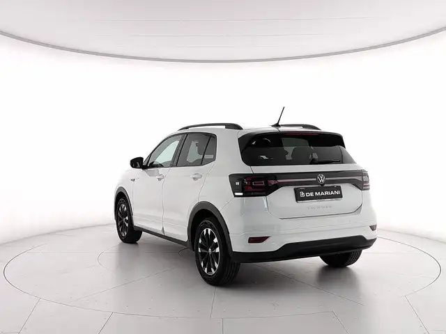 Volkswagen T-Cross view 4
