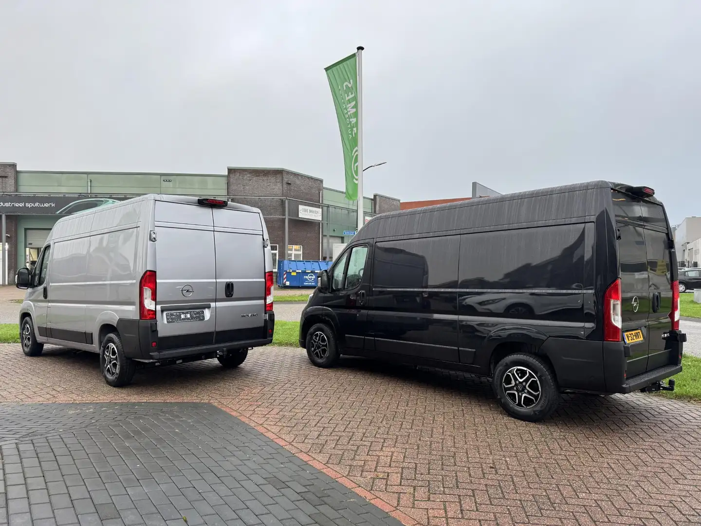 Opel Movano 2.2D 140 S&S L2H2 3.5t Automaat|Nog 2 stuks op voo - 2