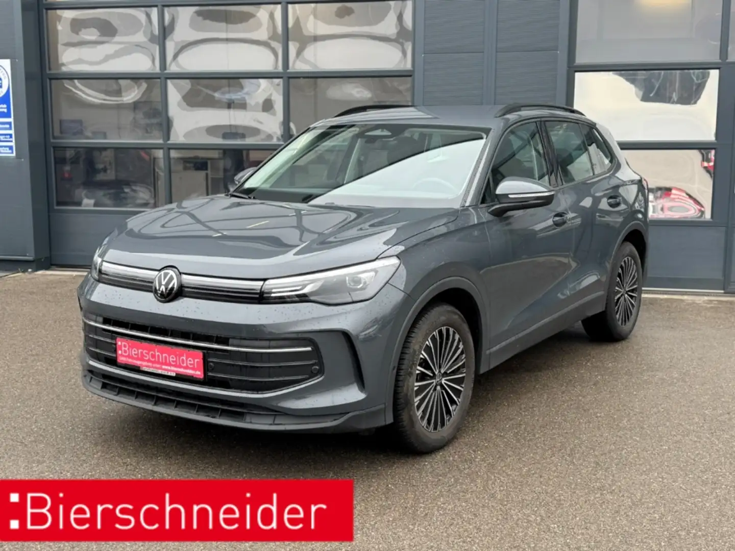 Volkswagen Tiguan 1.5 eTSI DSG Life LED NAVI AHK ACC SIDEASS SHZ Grau - 1