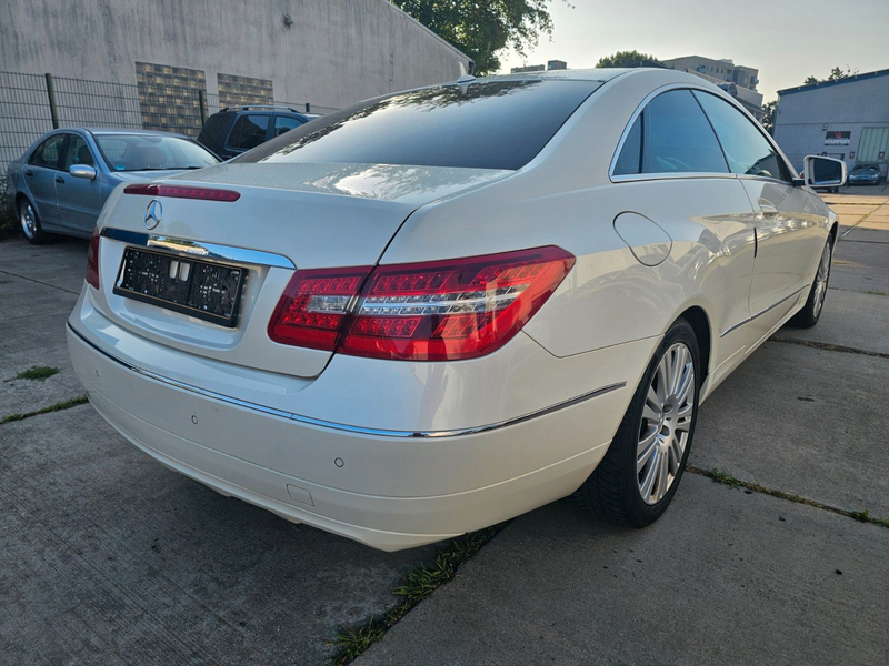 Mercedes-Benz E 200 Coupe, Steuerkette neu, 1 Jahr Garantie — photo 6