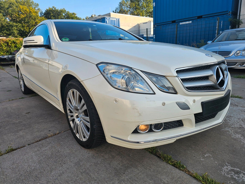 Mercedes-Benz E 200 Coupe, Steuerkette neu, 1 Jahr Garantie — photo 3