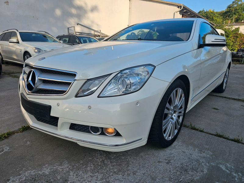 Mercedes-Benz E 200 Coupe, Steuerkette neu, 1 Jahr Garantie