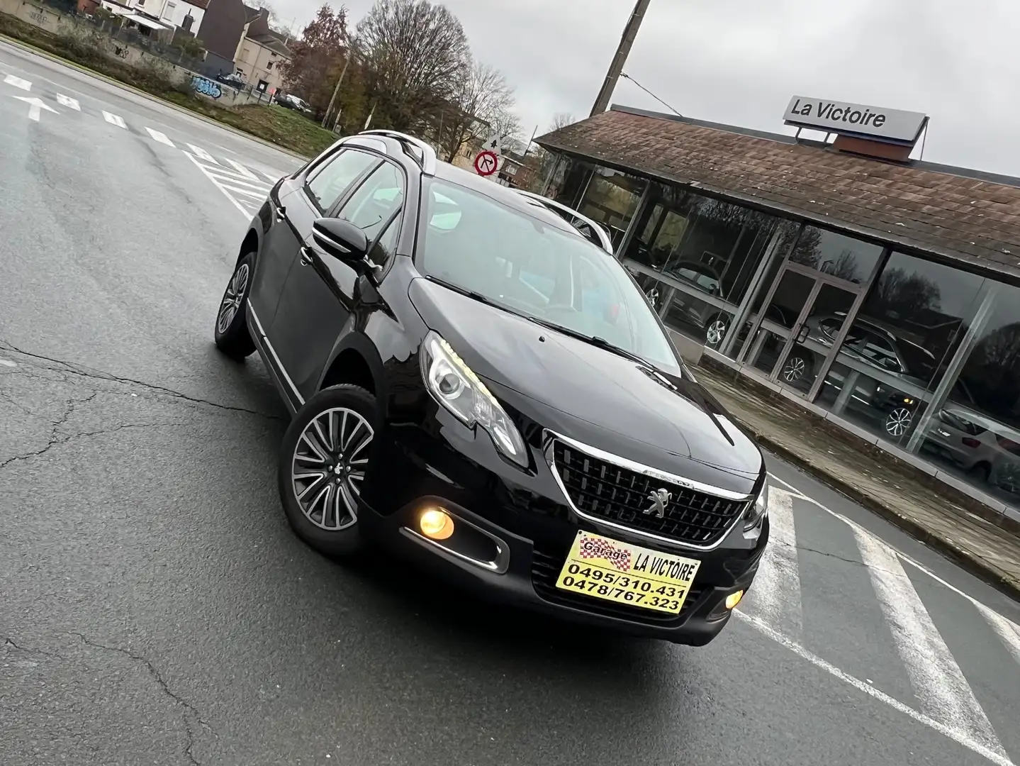 Peugeot 2008 2008 1.6 BlueHDi//GPS//CLim//Euro 6b Noir - 1