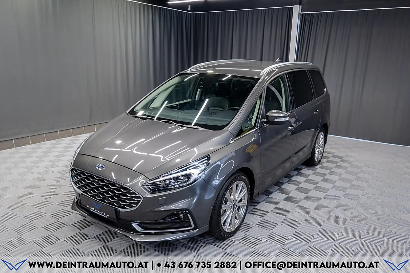 Ford Galaxy 2,0 EcoBlue Vignale AWD Aut.*7-SITZER*AHK*STAND... Grau - 2