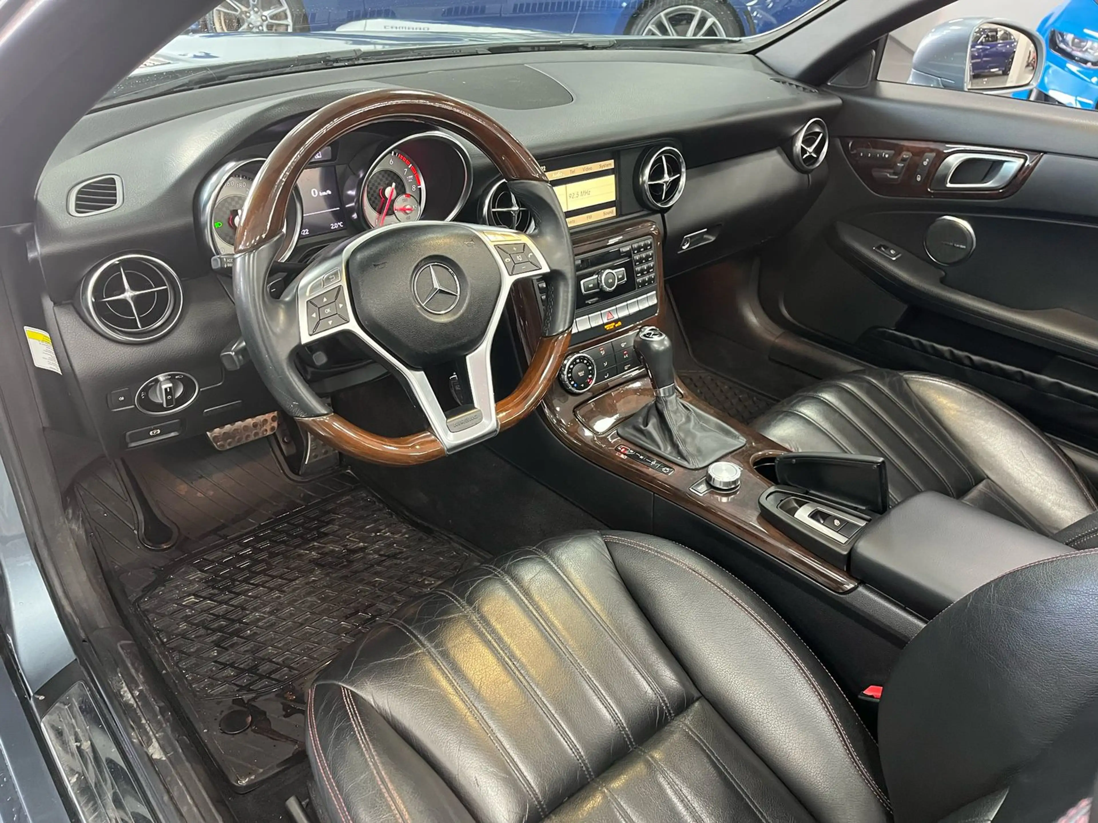 Mercedes-Benz SLK 250 AUT./Leder/SHZ/Service Neu — photo 12