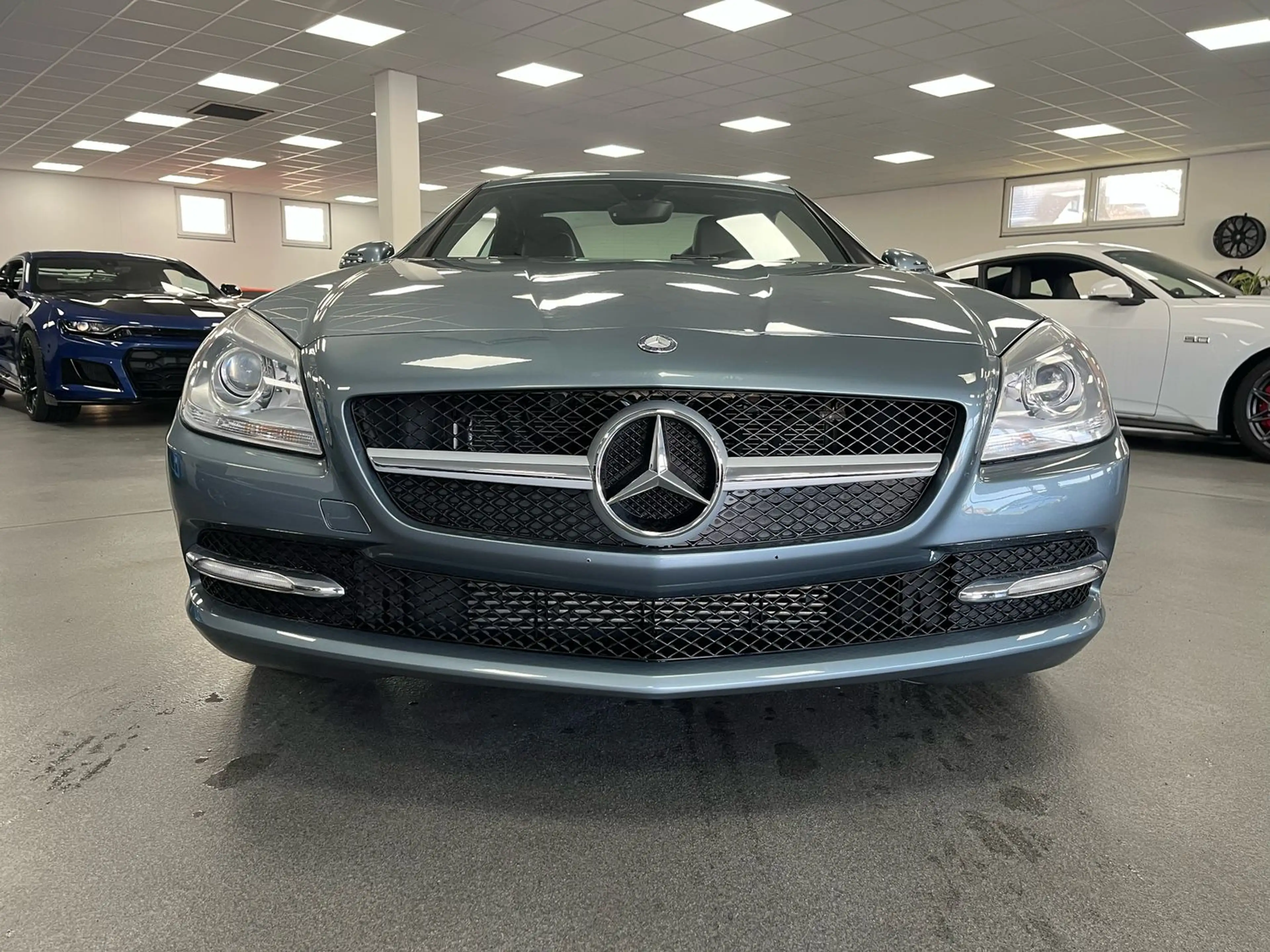 Mercedes-Benz SLK 250 AUT./Leder/SHZ/Service Neu — photo 4