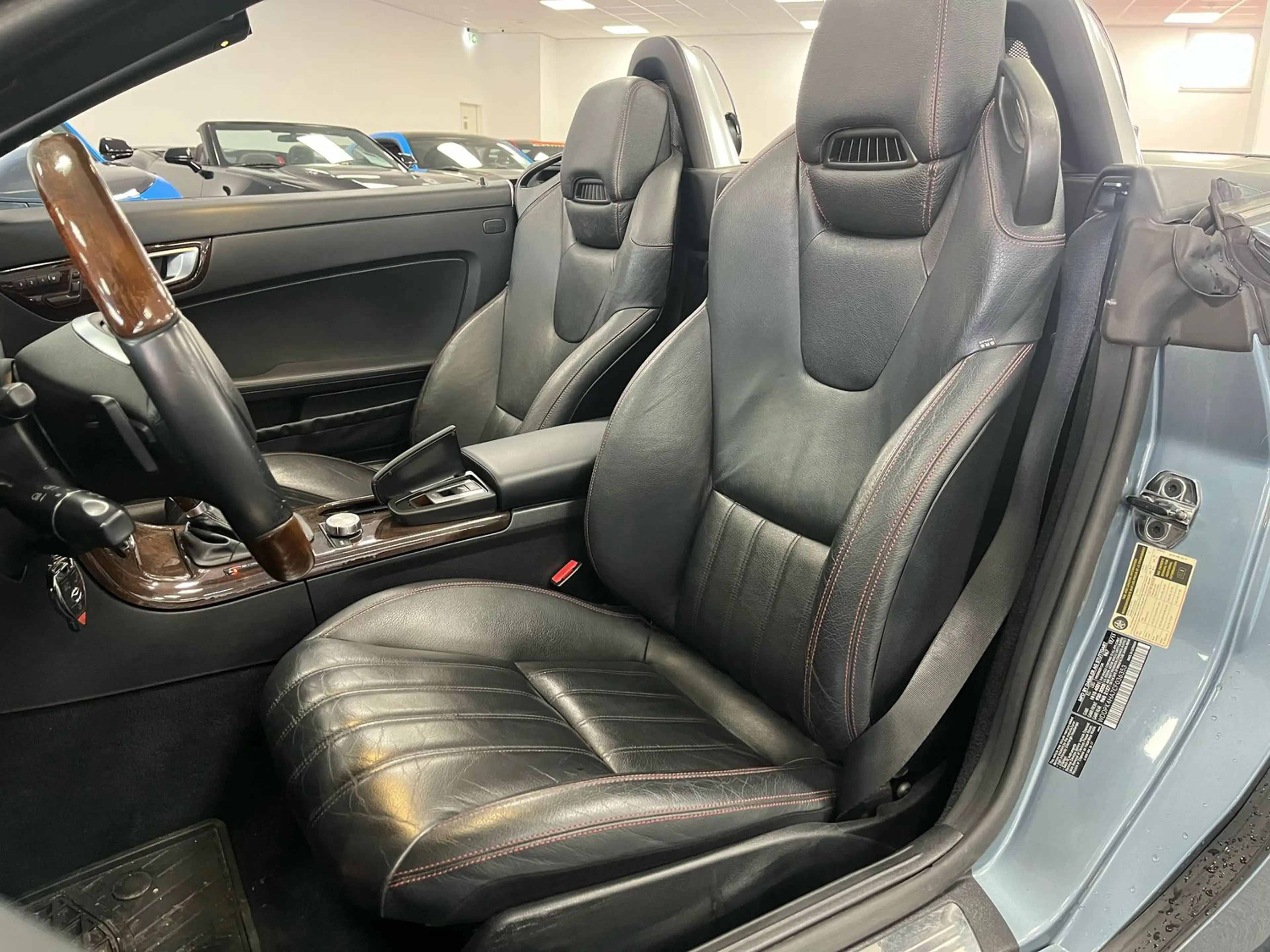 Mercedes-Benz SLK 250 AUT./Leder/SHZ/Service Neu — photo 11
