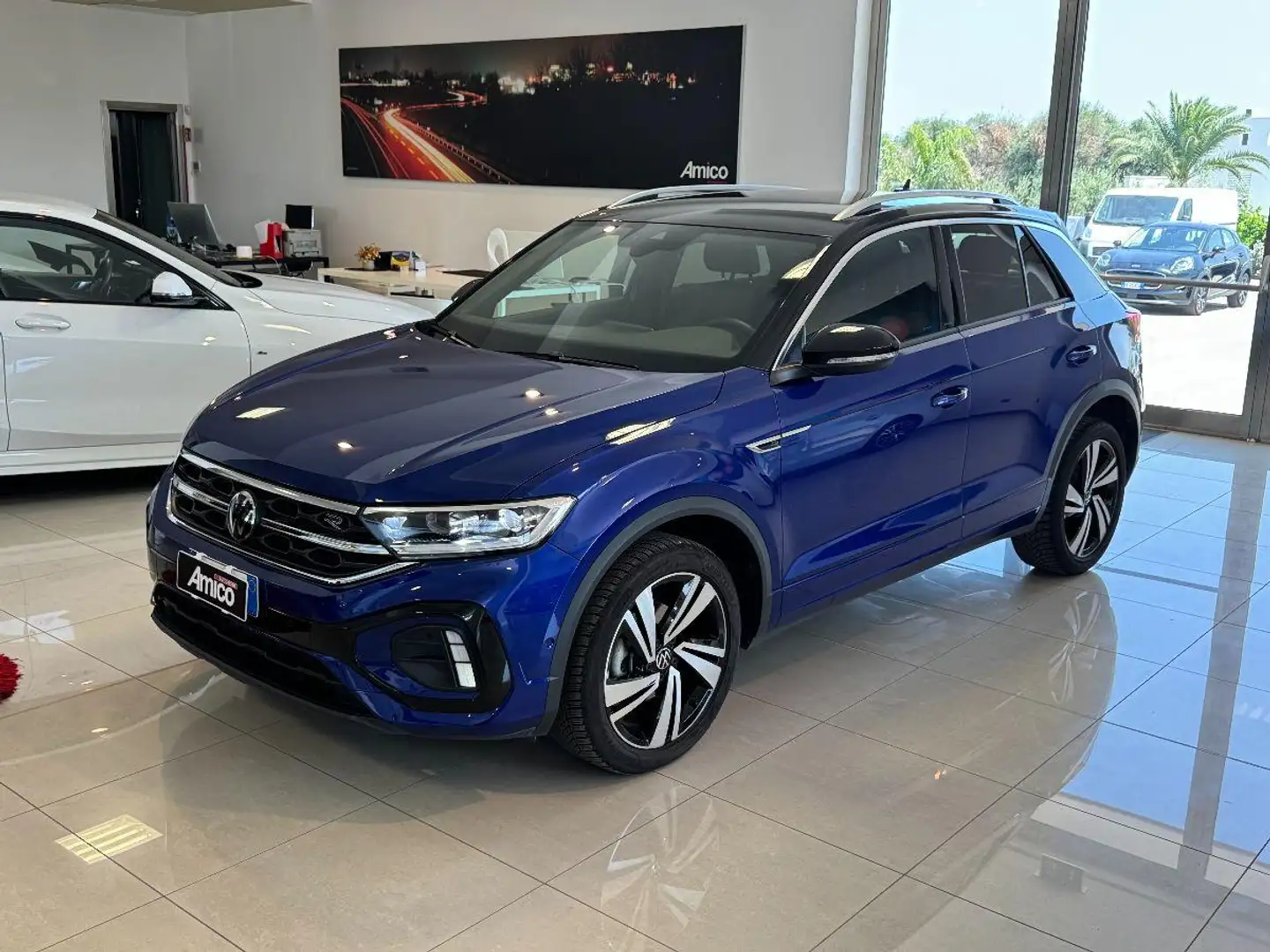 Volkswagen T-Roc 2.0 TDI 116CV R-Line Cockpit/Led 2022 Azul - 2