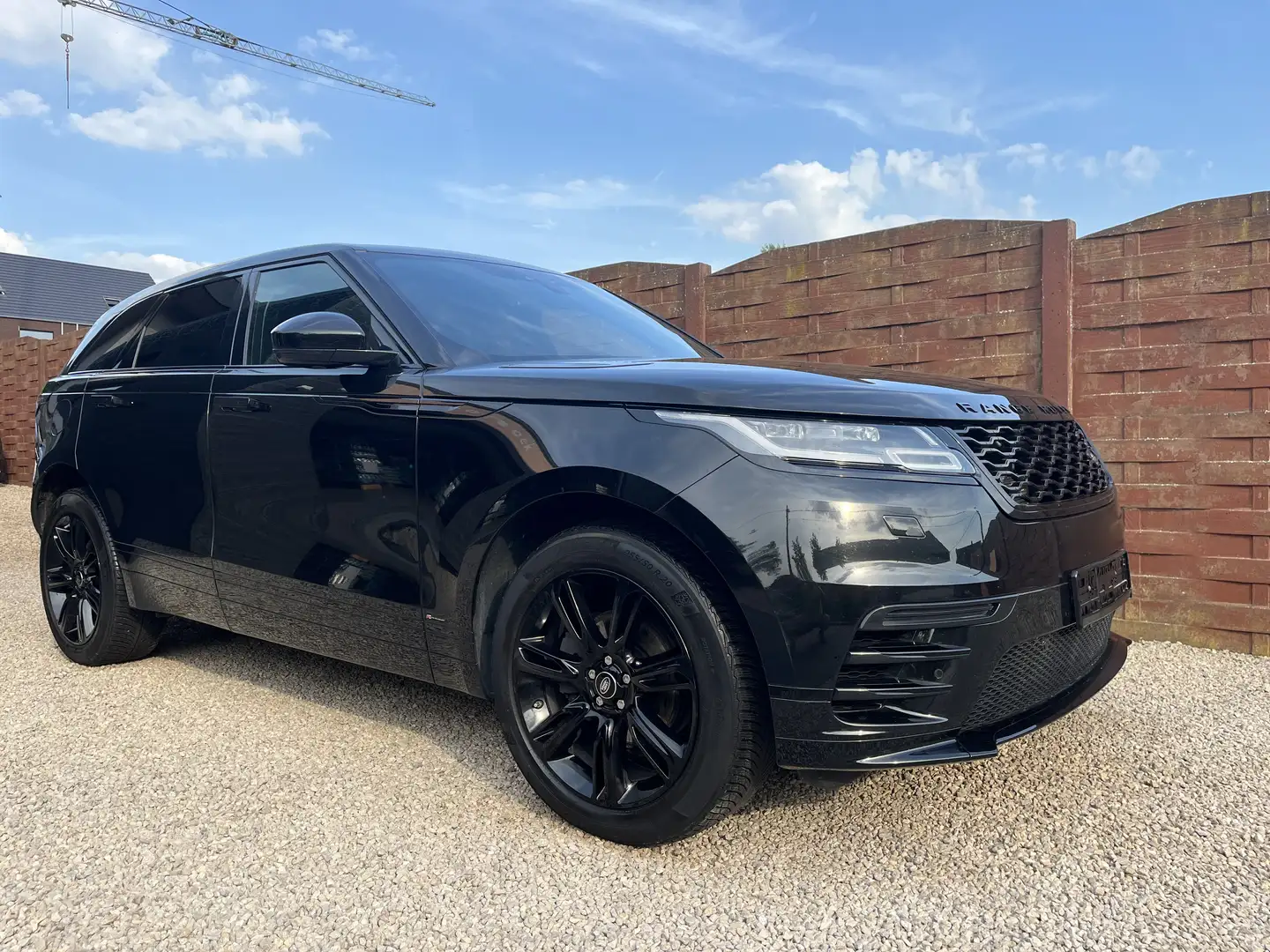 Land Rover Range Rover Velar 2.0d R-Dynamic HSE Noir - 1