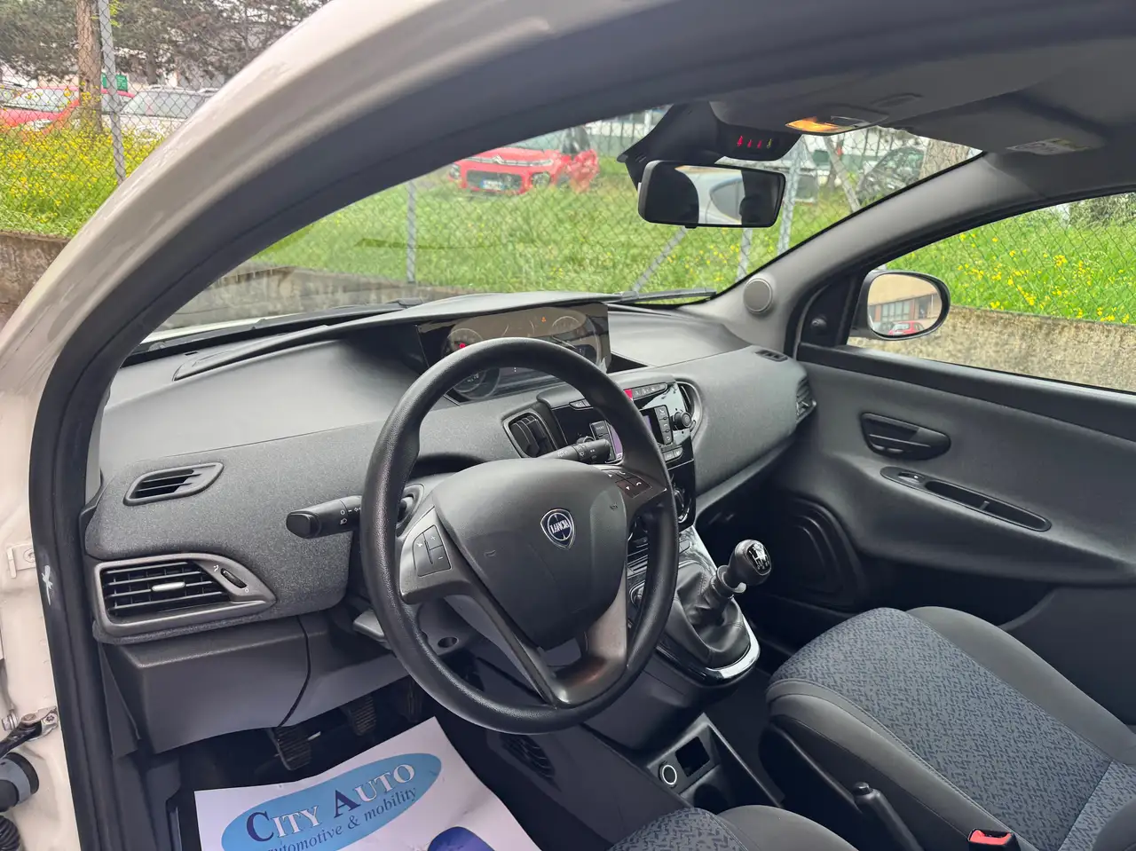 Lancia Ypsilon 2022 — фото 10