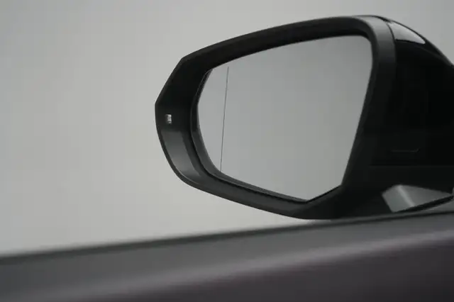 Audi Q3 view 26